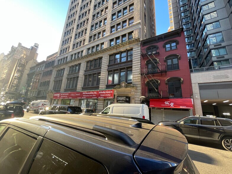 More Photos Of 52 W 28th St, New York Storefront Retail Residential For Sale