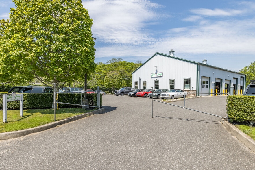 More Photos Of 1426 N Sea Rd, Southampton Auto Repair For Sale
