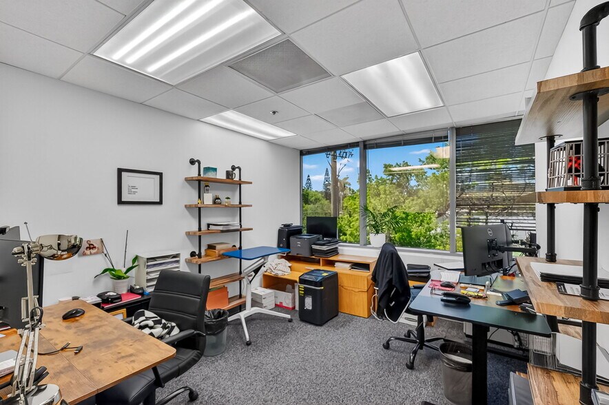 More Photos Of 2121 SW 3rd Ave, Miami Office For Lease