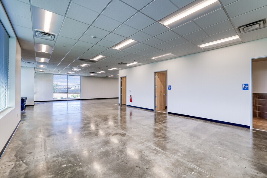 More Photos Of 7450 Clayton St, Denver Warehouse For Lease