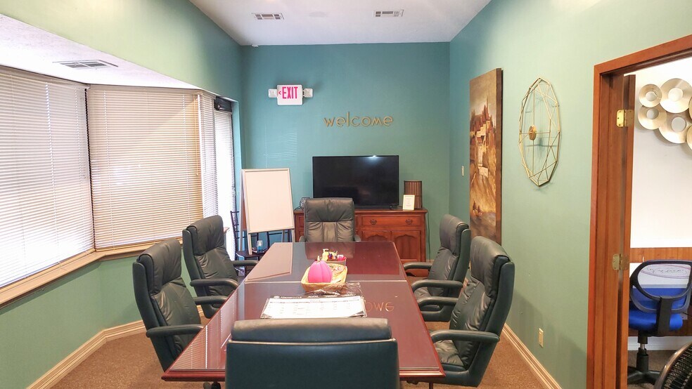 More Photos Of 2510 Westminister St, Pearland Medical For Lease