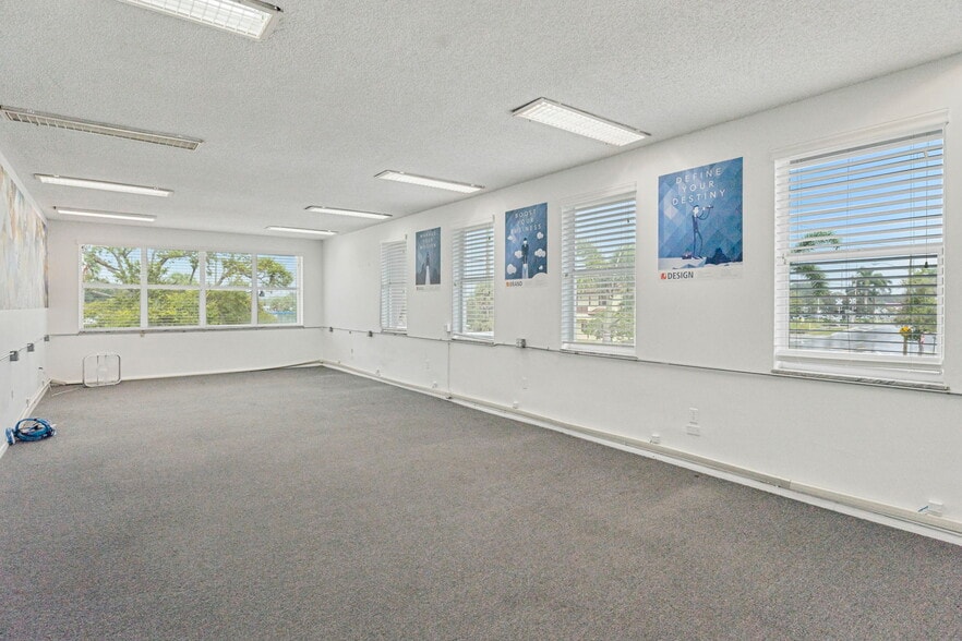 More Photos Of 1323 21st St, Vero Beach Loft Creative Space For Lease