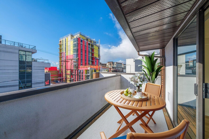 More Photos Of 2231-2245 Granville St, Vancouver Freestanding For Sale