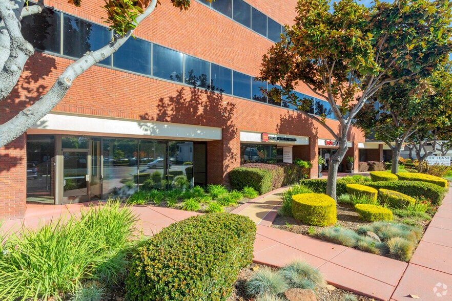More Photos Of 333 W El Camino Real, Sunnyvale Medical For Lease