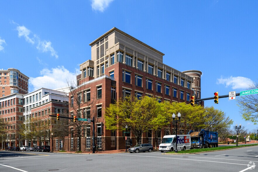 More Photos Of 2000 Duke St, Alexandria Office For Sale