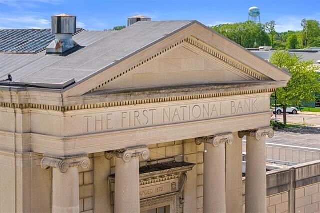 More Photos Of 311 W Grand Ave, Wisconsin Rapids Office For Sale