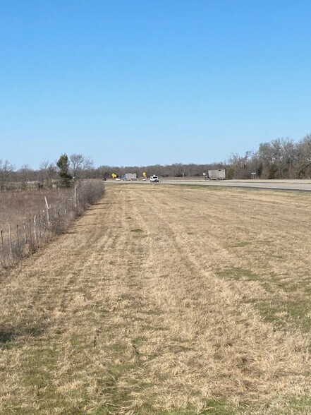 More Photos Of 5215 U.S. 82 Hwy, Bells Land For Sale