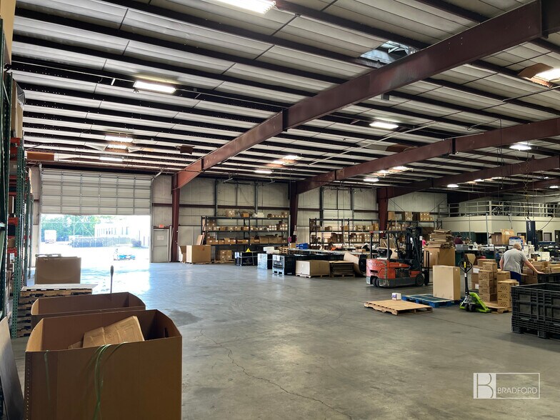 More Photos Of 2525 Minnis Dr, Haltom City Industrial For Sale