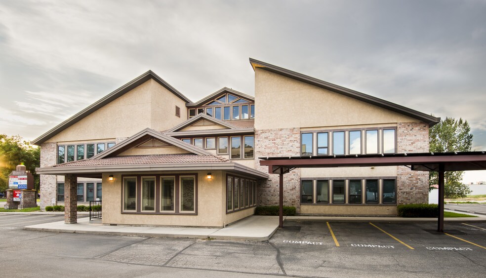 More Photos Of 1406 N Main St, Meridian Office For Lease