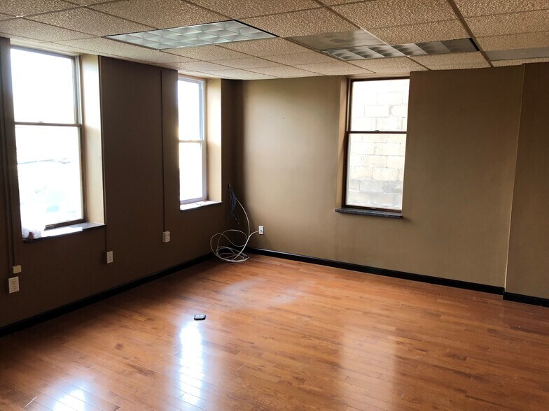 More Photos Of 30 South St, Freehold Office For Lease