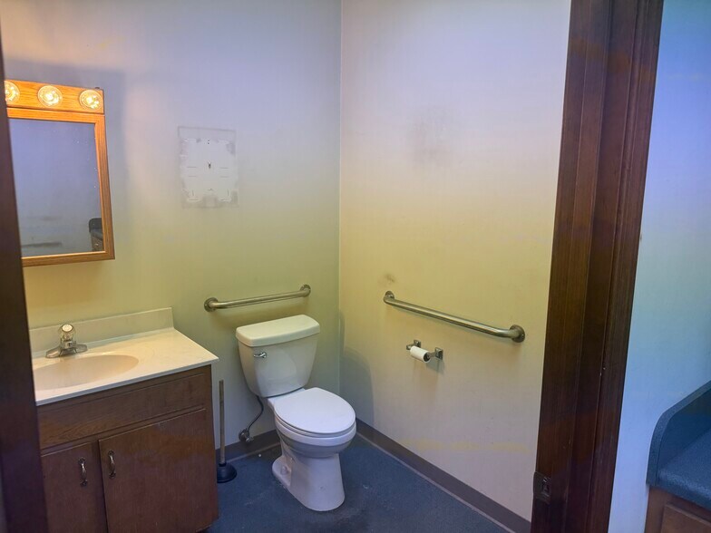 More Photos Of 3145 E Andrew Johnson Hwy, Greeneville Storefront For Lease