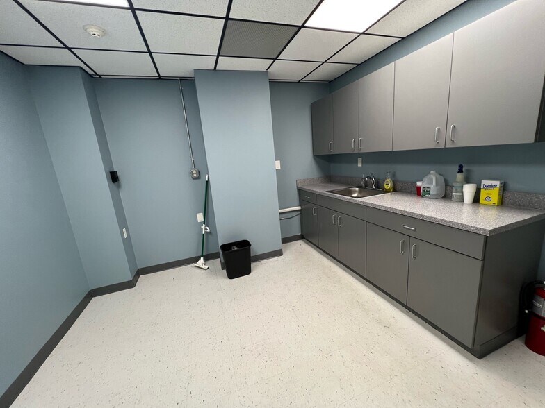 More Photos Of 123 Highland Ave, Glen Ridge Medical For Lease