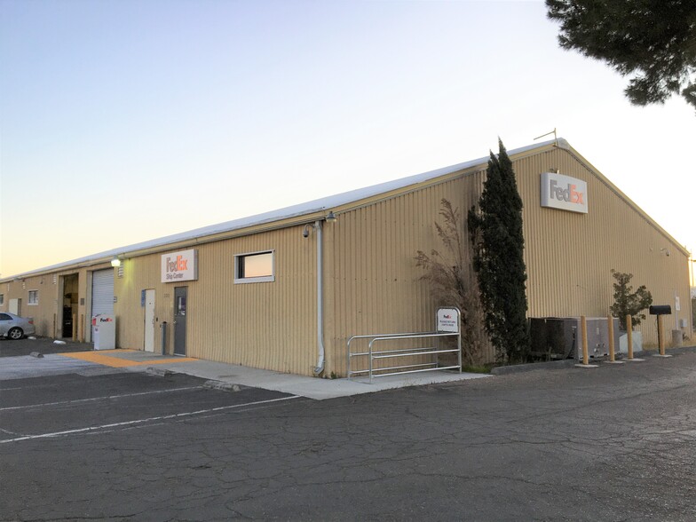 Primary Photo Of 735-737 W Ridgecrest Blvd, Ridgecrest Warehouse For Lease