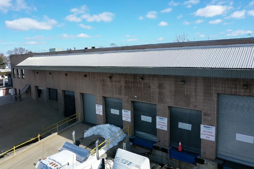 More Photos Of 220 Lawrence Ave, Lawrence Distribution For Lease