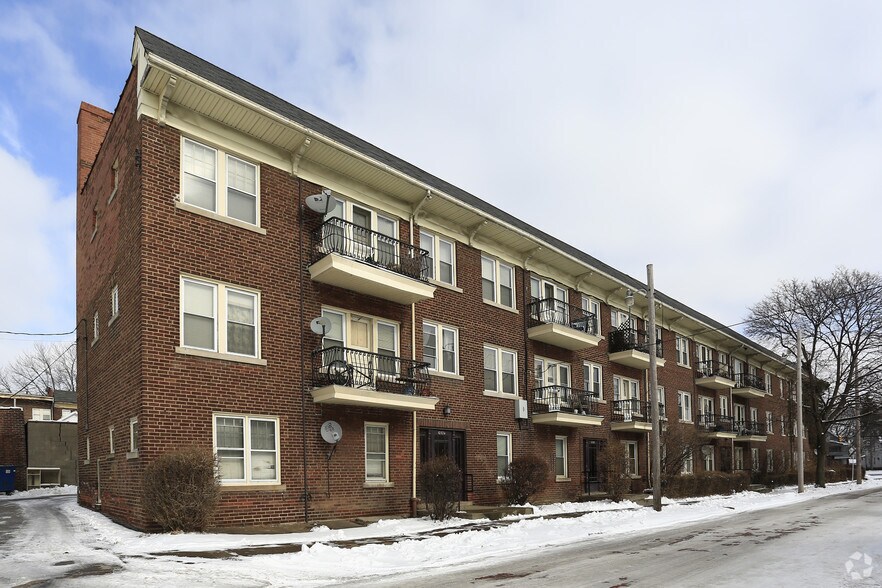 More Photos Of 10501 Parkhurst Dr, Cleveland Apartments For Sale