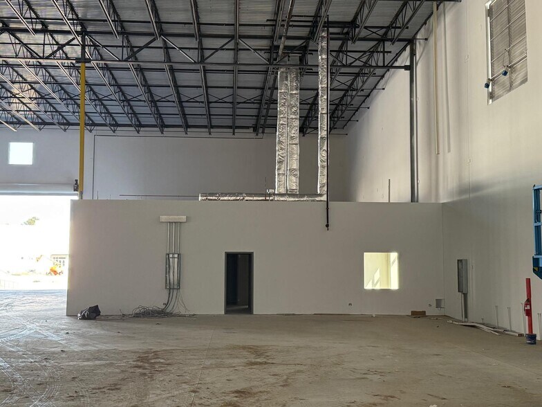 More Photos Of 115 Parkway Dr, Rincon Unknown For Lease