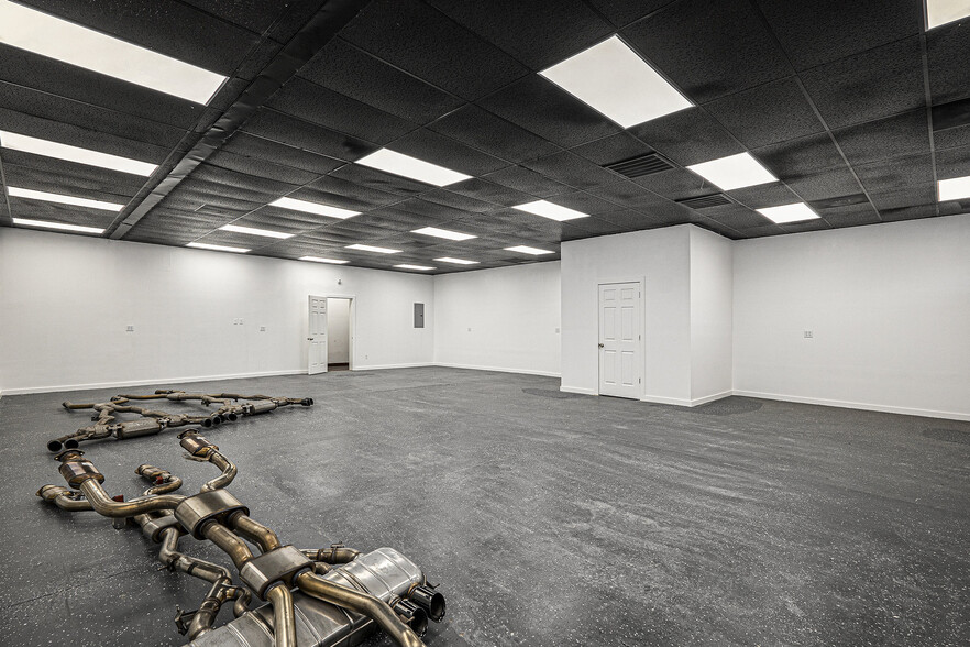 More Photos Of 340 W Hampden Ave, Englewood Freestanding For Sale