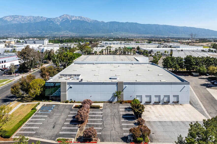 More Photos Of 8767 Rochester Ave, Rancho Cucamonga Warehouse For Lease