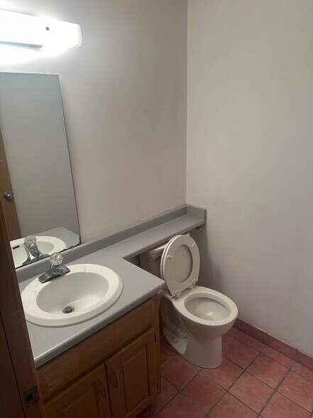 More Photos Of 4200 E North St, Greenville Office For Lease