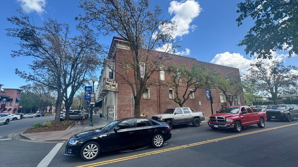 More Photos Of 400-412 Main St, Vacaville Storefront Retail Office For Lease