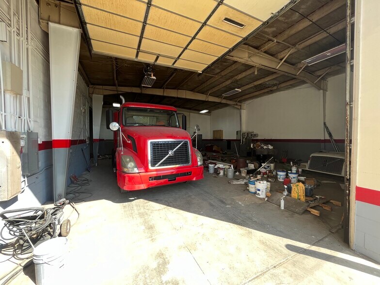 More Photos Of 8428 W 44th Pl, Lyons Warehouse For Sale