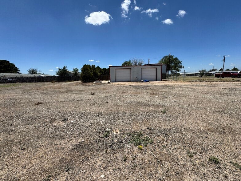 More Photos Of 5504 E County Road 128, Midland Light Manufacturing For Lease