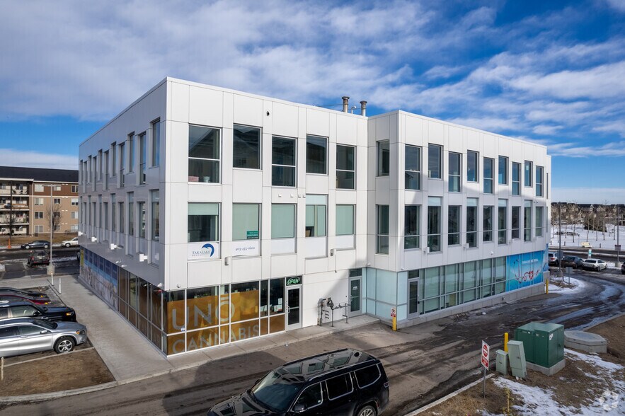 More Photos Of 7171 80th Ave NE, Calgary Office For Lease