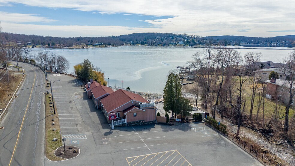 More Photos Of , Brookfield Unknown For Sale