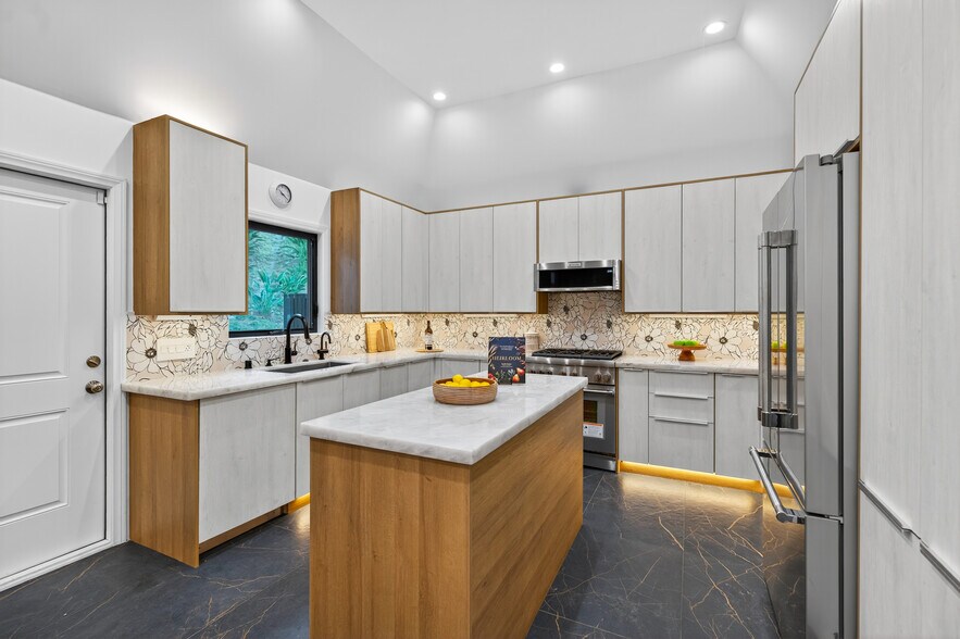 More Photos Of , Tujunga Multifamily For Sale