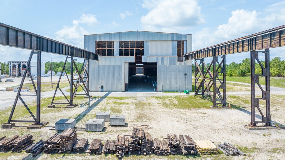 More Photos Of 202 Raleigh St, Wilmington Manufacturing For Lease