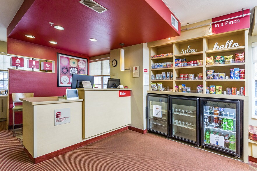 More Photos Of 4650 Cornell Rd, Blue Ash Hotel For Sale