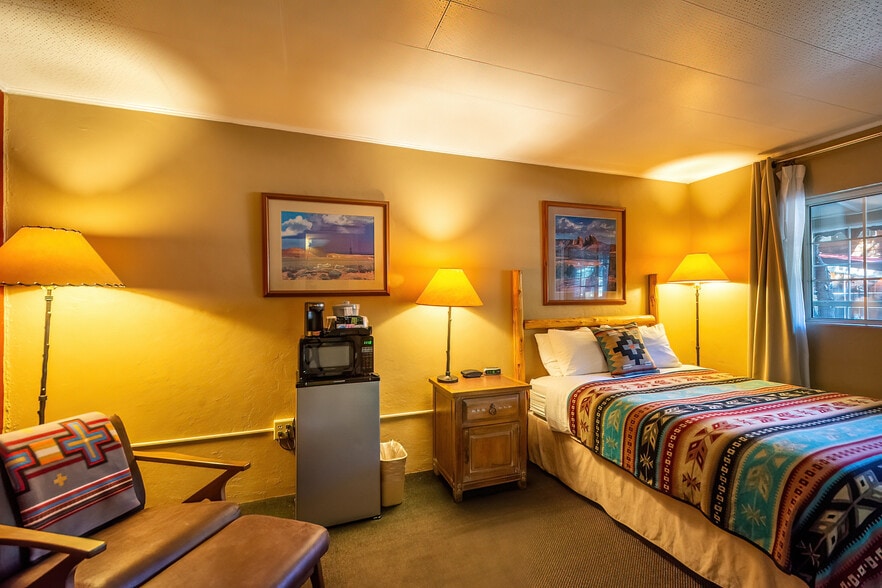 More Photos Of 627 Sudderth Dr, Ruidoso Hotel For Sale