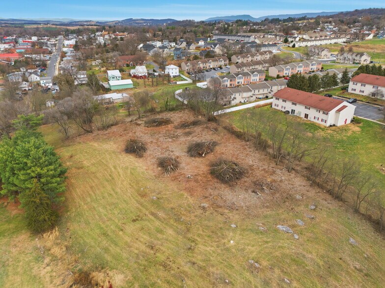 More Photos Of TBD South Main st, Broadway Land For Sale