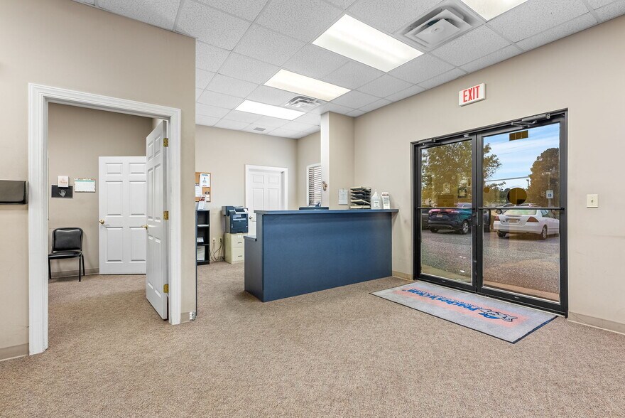 More Photos Of 834-840 Lagoon Business Loop, Montgomery Light Distribution For Lease