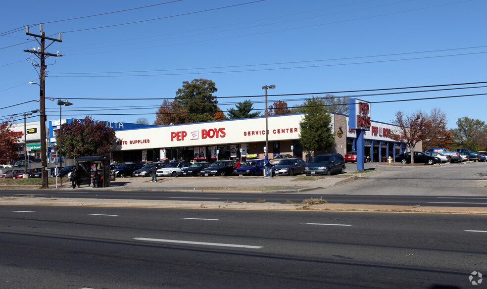 Primary Photo Of 1804 University Blvd E, Hyattsville Auto Repair For Lease