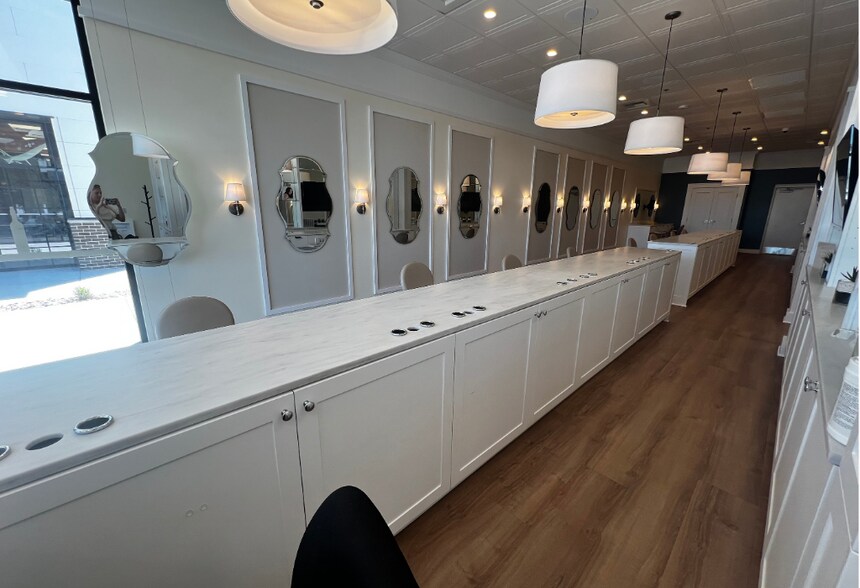 More Photos Of 4101 W 41st St, Sioux Falls Storefront For Lease