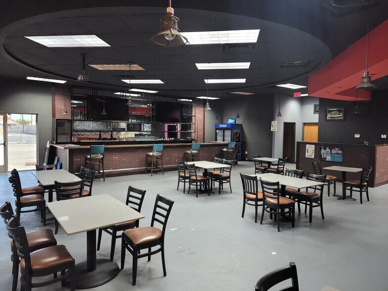 More Photos Of 186 N Grand Ave, Nogales Restaurant For Lease