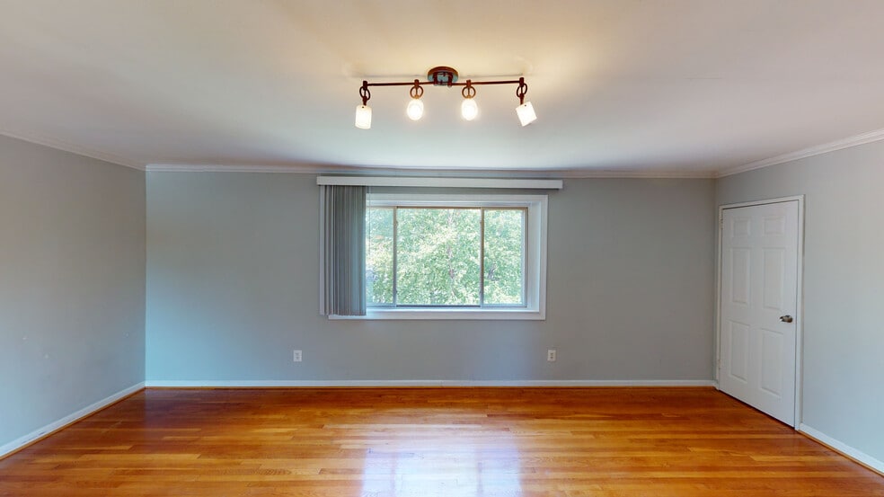More Photos Of 9420-9424 Adelphi Rd, Hyattsville Apartments For Sale