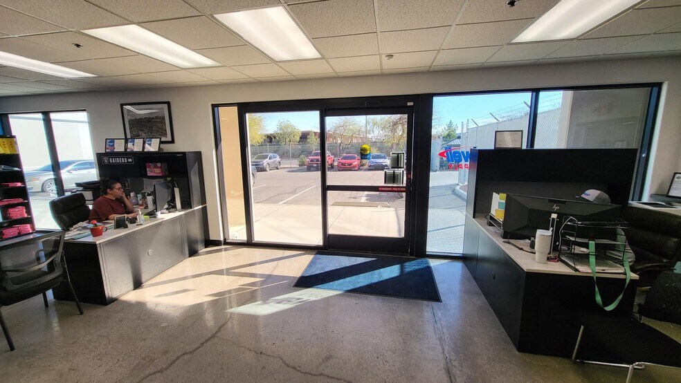More Photos Of 3326 Ponderosa Way, Las Vegas Warehouse For Lease