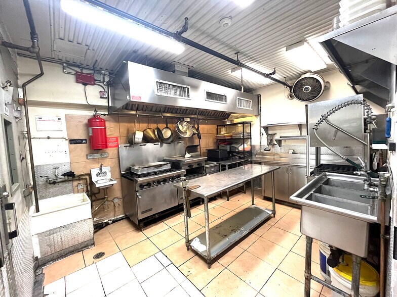 More Photos Of 2-16 N Central Ave, Hartsdale Storefront For Lease