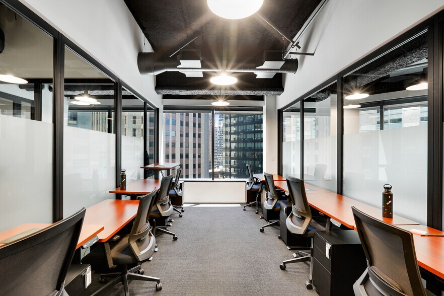 More Photos Of 595 Market St, San Francisco Coworking Space