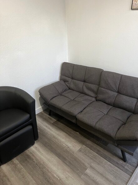 More Photos Of 2201 E Cactus Rd, Phoenix Apartments For Sale