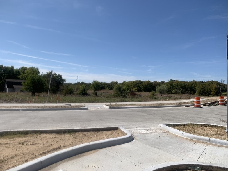 More Photos Of 406 Center Point Rd, Weatherford Land For Sale