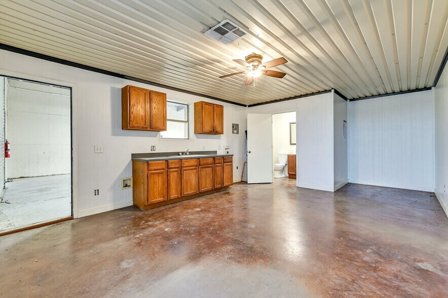 More Photos Of 4450 State Highway 29, Bertram Industrial For Lease