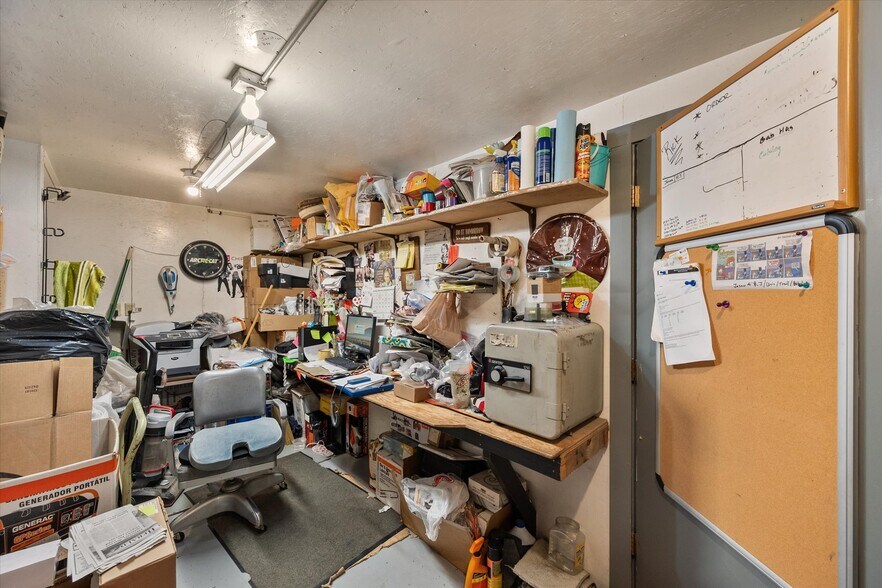 More Photos Of 5 Demick Ln, Salmon Auto Repair For Sale