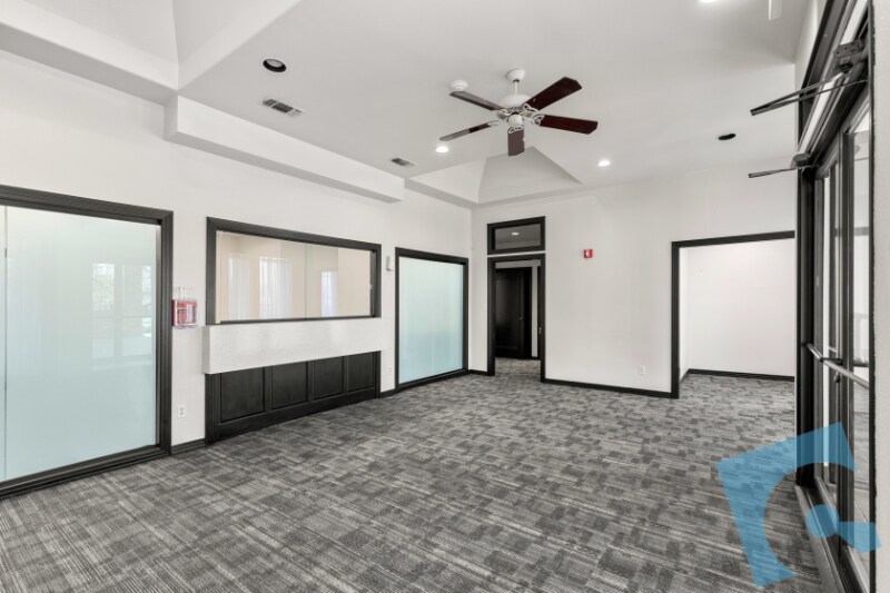 More Photos Of 501 W Harwood Rd, Hurst Medical For Lease