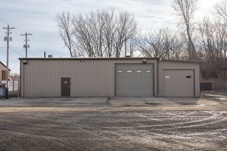 More Photos Of 1245 Memory Ln, Columbus Warehouse For Lease