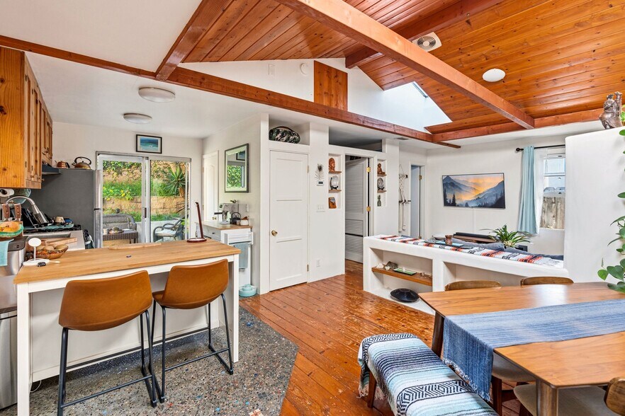 More Photos Of 273 Hillcrest Dr, Encinitas Apartments For Sale