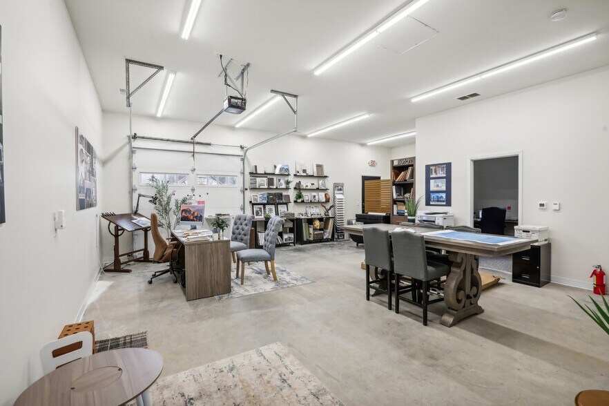 More Photos Of 613 Broadway, Wisconsin Dells Loft Creative Space For Sale