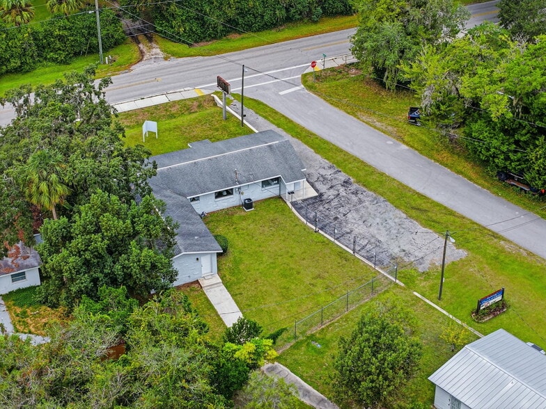 More Photos Of 1340 Howell Ave, Brooksville Office For Sale